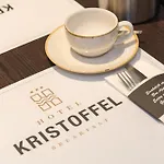 Kristoffel - Ontbijt Inbegrepen 酒店 3*