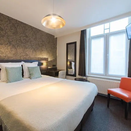 Kristoffel - Ontbijt Inbegrepen 호텔