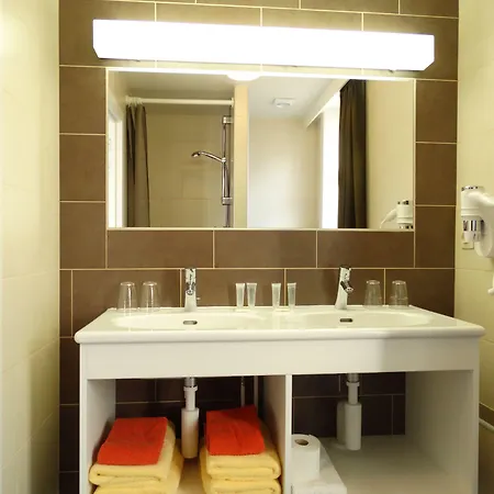 Kristoffel - Ontbijt Inbegrepen 3*