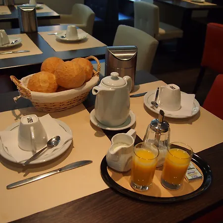 호텔 Kristoffel - Ontbijt Inbegrepen 미들케르케