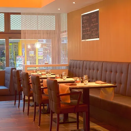 Kristoffel - Ontbijt Inbegrepen 3*