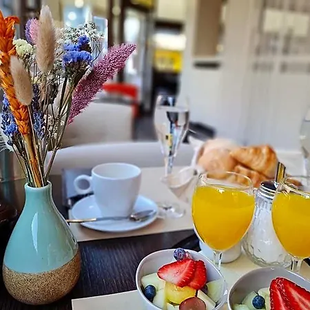 Kristoffel - Ontbijt Inbegrepen Hotel