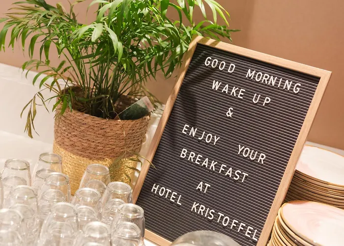 Hotel Kristoffel - Ontbijt Inbegrepen 3*