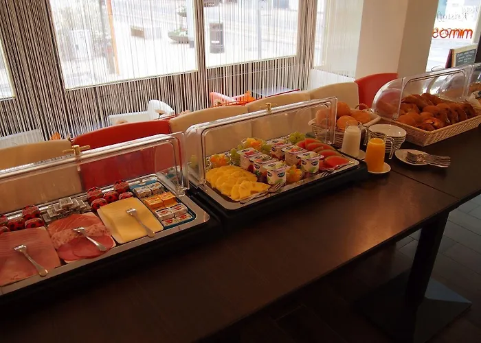 Hotel Kristoffel - Ontbijt Inbegrepen 3*